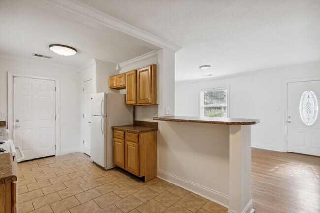 Building Photo - Two Bedroom Home For Rent