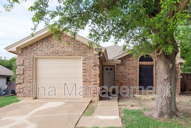 Building Photo - 6708 Roxanne Way