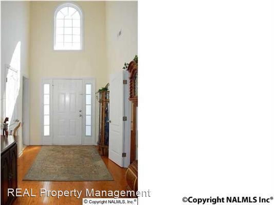 Building Photo - 3 br, 2.5 bath House - 183 Timber Oak Rd