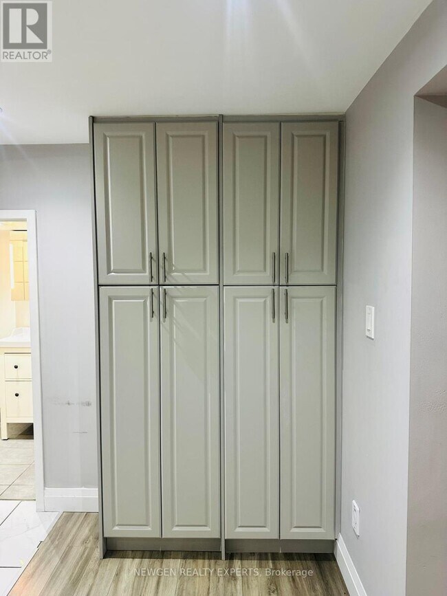 Building Photo - 53 Freshspring Dr