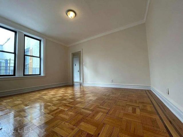 Building Photo - 1 bedroom in ASTORIA NY 11106