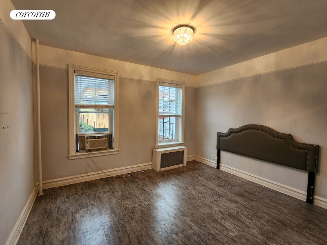 Foto del edificio - 2026 E 7th St
