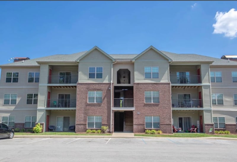 Photo - 708 Academy Dr (New Albany, IN)