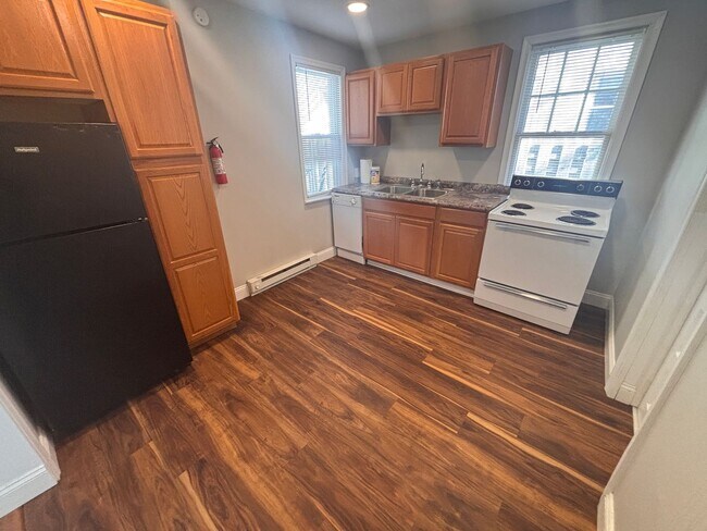 Foto del edificio - 801 E Hector St