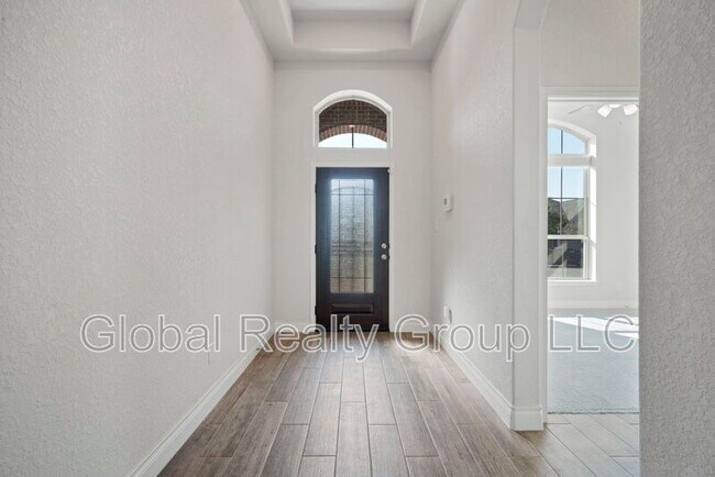 Building Photo - 2925 Glen Vw