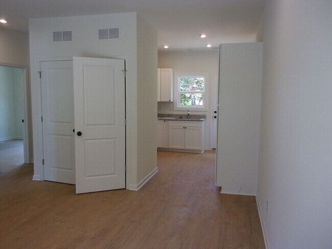 Building Photo - New Construction 2 Bedroom 1 Bath Apartment in Downtown Clover