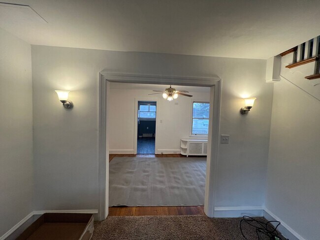 Building Photo - Newly updated Mount Penn Home with Garage
