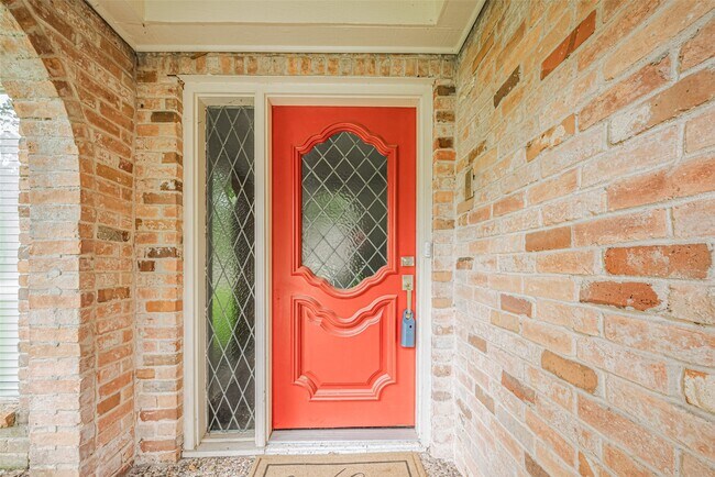 Foto del edificio - 5303 Lookout Mountain Dr