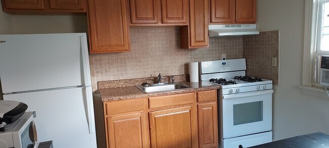 Cocina - 331 Potomac Ave