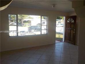 Foto del edificio - 812 NW 10th St
