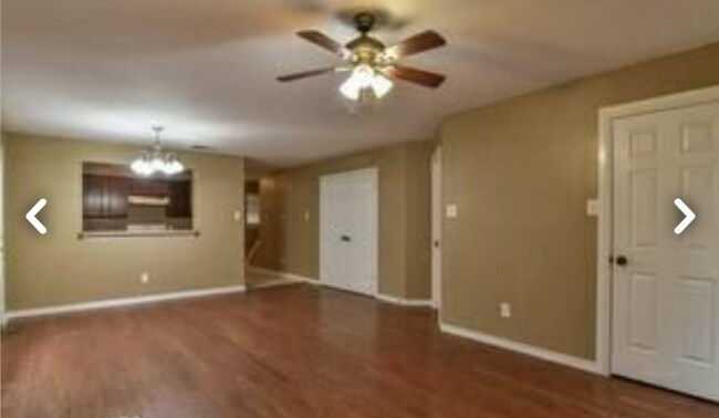 Foto del edificio - 3327 Hanger Ave