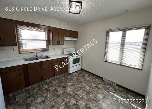 Foto del edificio - 833 S Merton St