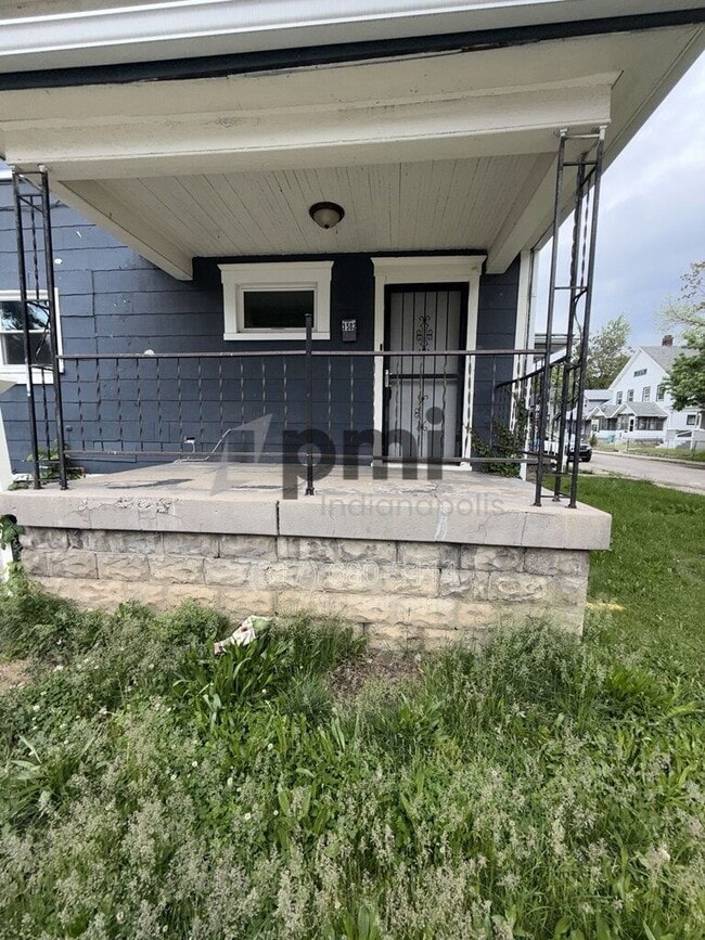 Building Photo - 3502 N Kenwood Ave