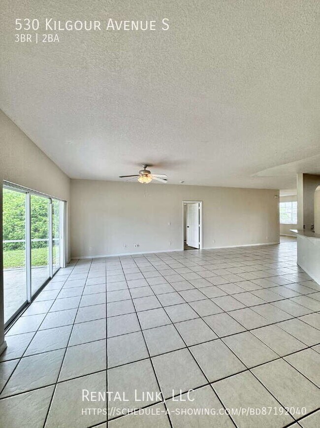 Building Photo - 530 Kilgour Ave S