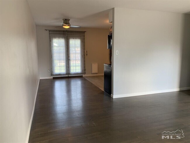 Building Photo - 770 Ibis Ln