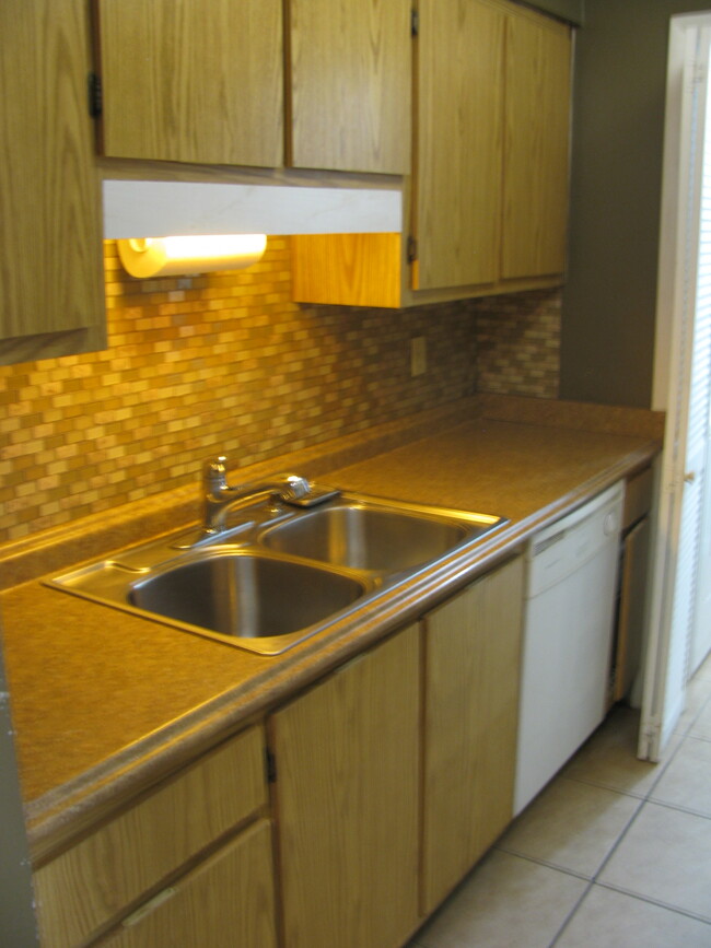 Building Photo - 13289 Arbor Pointe Cir