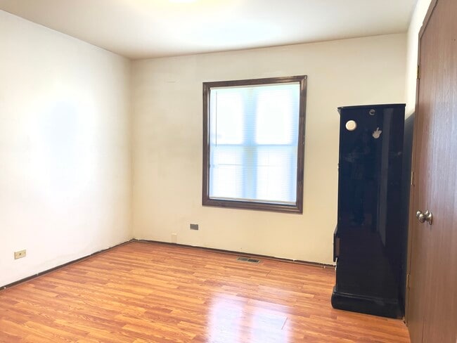 Foto del edificio - 817 74th St