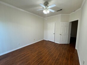 Building Photo - 9400 Bellaire Blvd