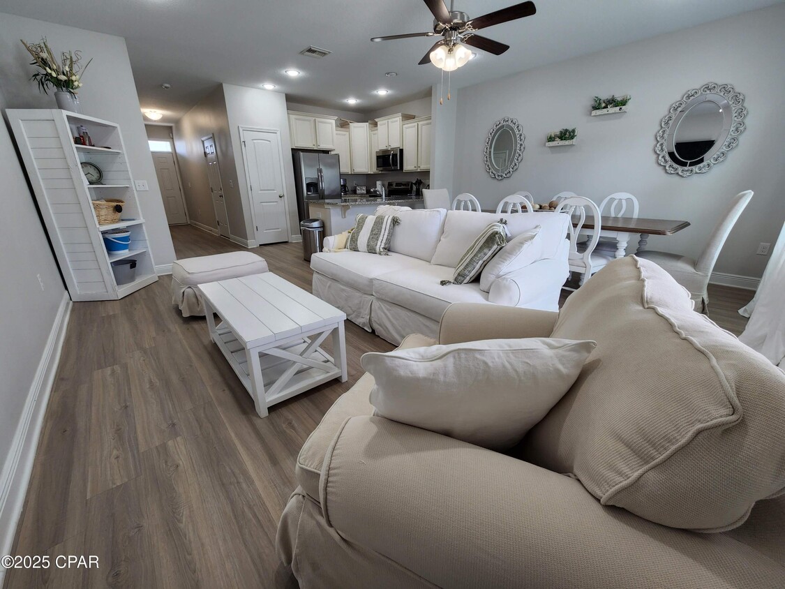 Foto principal - 7454 Shadow Lake Dr