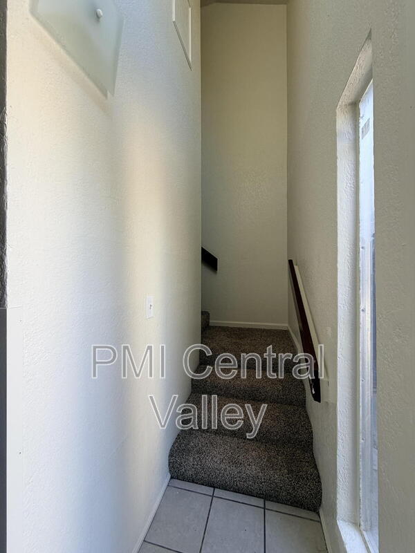 Foto del edificio - 6222 Porterfield Ct