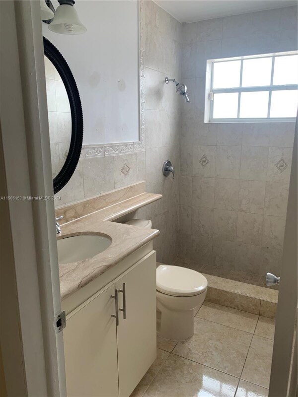 Building Photo - 308 N 56th Ave