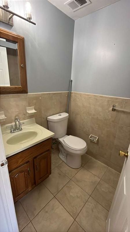 Building Photo - 488 S 19th St