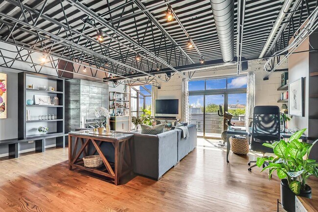 Foto del edificio - 2525 N Sheffield Ave