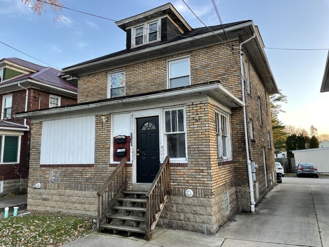 Building Photo - 1152 School St