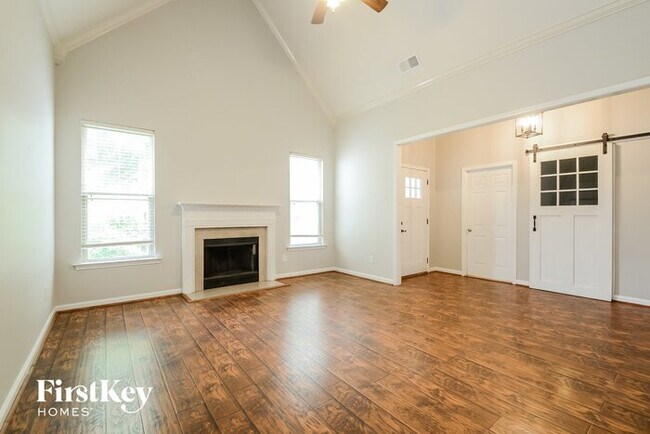 Building Photo - 808 Barkley Dr
