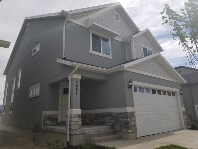 Foto del edificio - Beautiful 3 bed 2.5 bath home in Lehi