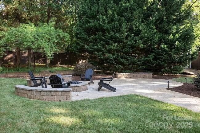 Building Photo - 311 S Academy St