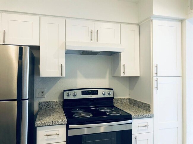 Foto del edificio - 3005 Walnut Bend Ln