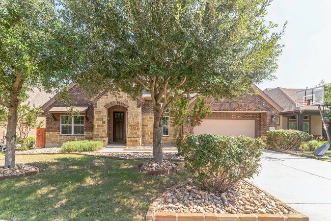 Building Photo - 5900 Lipan Apache Bnd