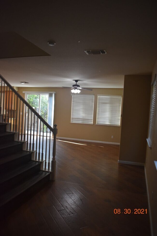 Building Photo - Gorgeous Four Bedroom Home in Gated Commun...