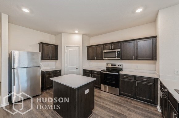 Foto del edificio - NOW AVAILABLE! 2120 Basil Ave, Anna, TX 75409