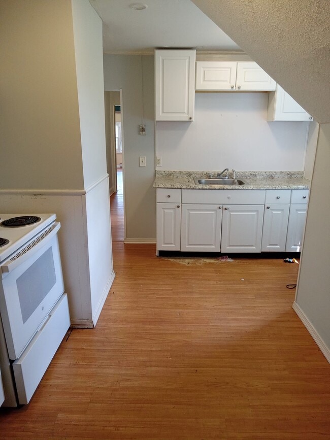 Building Photo - 6 Dudley St