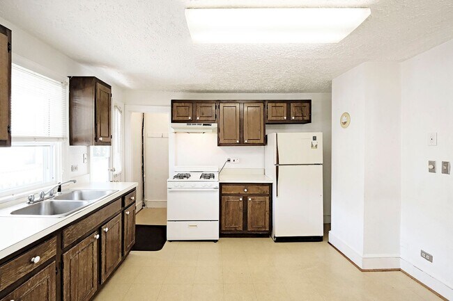 Foto del edificio - 1306 Chesapeake St
