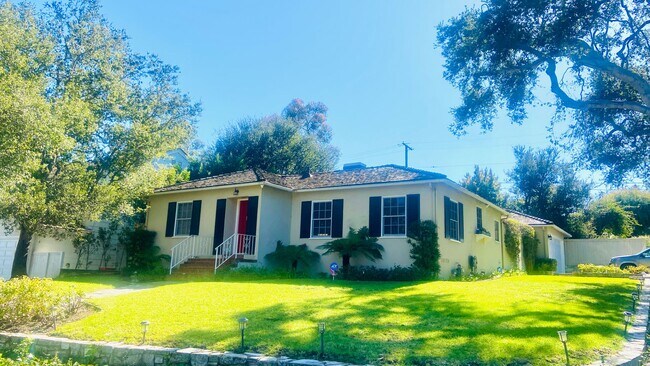Building Photo - Valmonte Beauty 2 Bedroom Beautiful Home  on Corner Lot with Huge yard