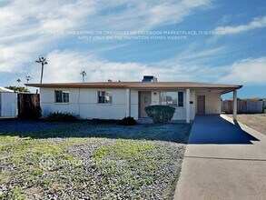 Building Photo - 1307 W Vine Ave