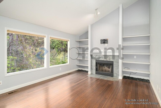 Building Photo - 5911 SW Yamhill St