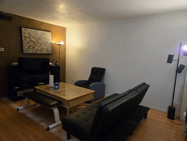 Building Photo - 2321 Highbury Ave