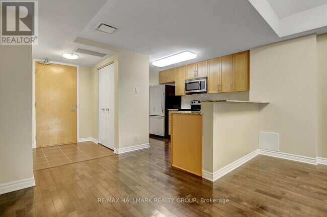 Photo du bâtiment - 200 Lett St