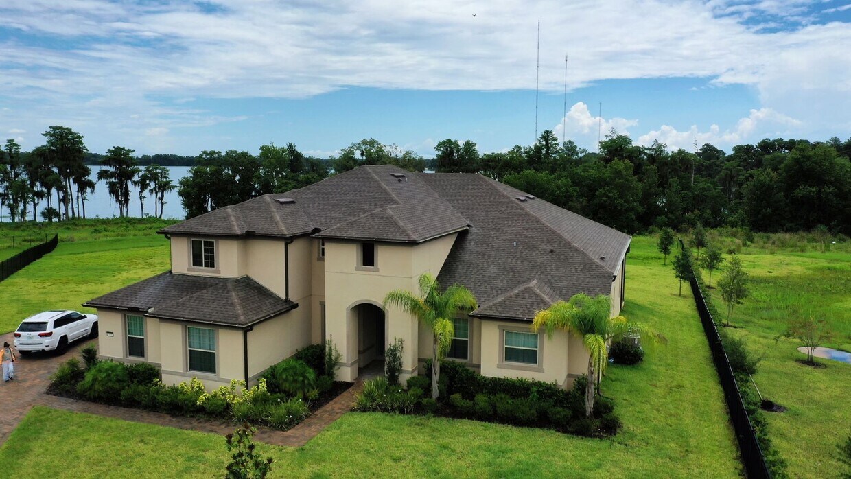 Primary Photo - 17633 Sailfin Dr