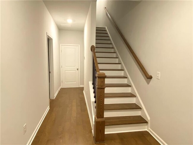 Building Photo - 2588 Red Alder Alley