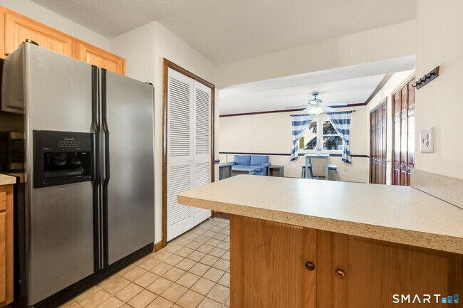 Foto del edificio - 1301 Twin Circle Dr