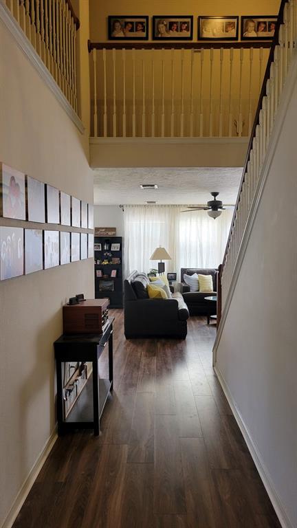 Foto del edificio - 3115 Lantern Bay Ln