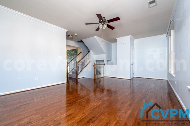 Foto del edificio - 584 Fox River Hills Way