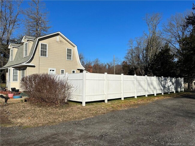 Building Photo - 1528 Portland-Cobalt Rd