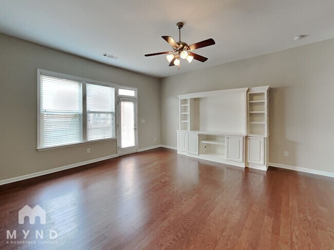 Foto del edificio - 2643 Portbury Place Northeast