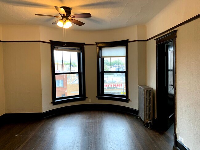 Living Room - 3820 W North Ave